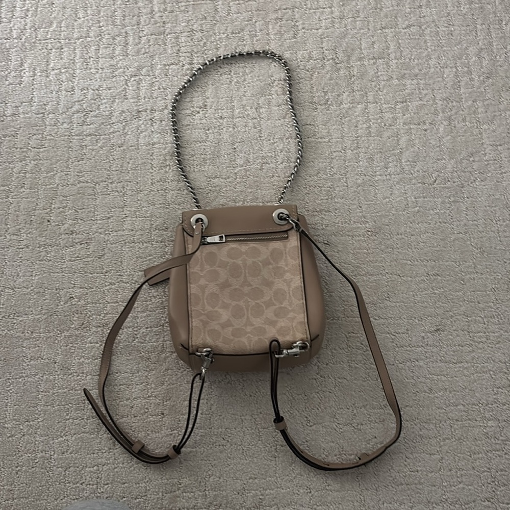 Coach Parker Convertible Backpack 16 In Signature Canvas - Picture 4 of 4